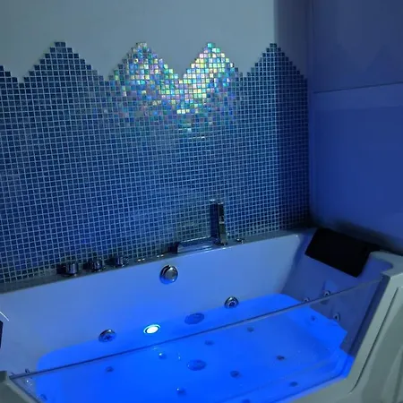 Jacuzzi Suite Sueno De Pakito Apartamento *