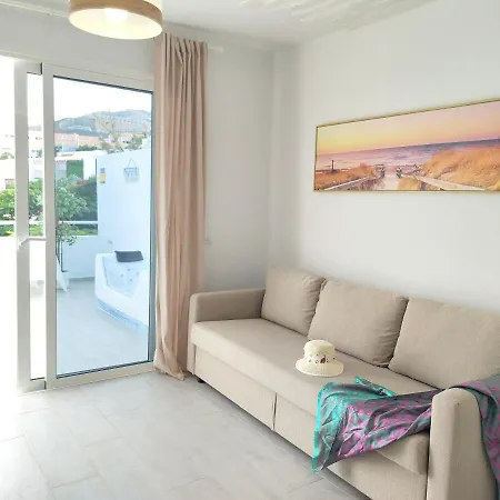 Apartamento Jacuzzi Suite Sueno De Pakito *